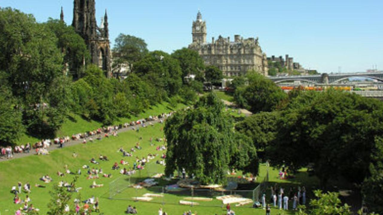 The Bonnie Bide Awa' Edimburgo Exterior foto